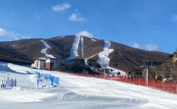 美林谷滑雪场有吃饭和住宿的地方吗？美林谷滑雪场电话多少