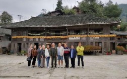 苗疆是什么时候产生的？铜仁市腊尔山镇有多少人口