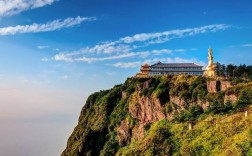 五月份去哪旅游好？五月份爬峨眉山穿多少