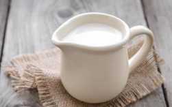 牛奶用多少度的水去冲比较好？天气冷泡牛奶多少度合适