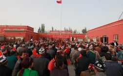 莎车县恰热克镇萨依巴格村西边的戈壁叫什么名字？莎车恰热克镇有多少人口