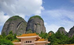 江西赣州龙南县城怎么去小武当山啊？龙南杨村到赣州多少钱