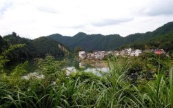 到歙县高山槐棠村几路公交车？歙县桂林镇 有多少村