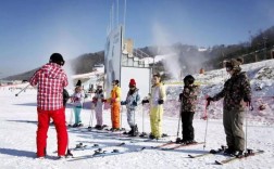 人造滑雪场里面不冷吗？滑雪场里一般气温多少