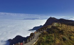四川峨眉山有多少公里？四川峨眉山多少度
