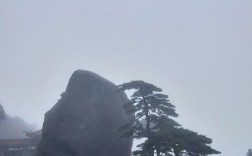 请问七月份黄山山上冷吗温度大概是多？七月黄山上的气温多少