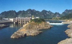 南宁石塘在周鹿哪里？南宁到百龙滩多少钱的