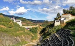 凤庆县是属于云南省哪个市的？保山一永德有多少公里