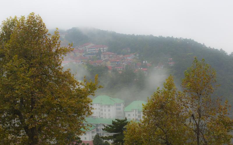 庐山多雾的原因?庐山年降水量是多少-图2 庐山多雾的原因?庐山年降水量是多少-图2