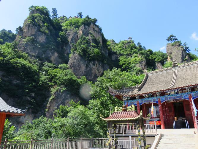 崆峒山旅游景点介绍?春节期间崆峒山气温是多少-图1 崆峒山旅游景点介绍?春节期间崆峒山气温是多少-图1