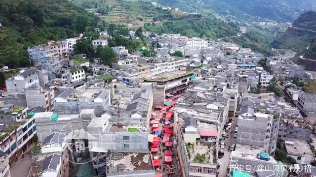 镇雄三大镇是哪三大镇?牛场镇现居多少人口-图1 镇雄三大镇是哪三大镇?牛场镇现居多少人口-图1