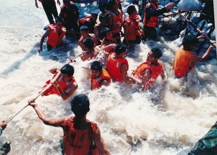98年为什么发生特大洪水?1998年洪水淹死多少人-图2 98年为什么发生特大洪水?1998年洪水淹死多少人-图2