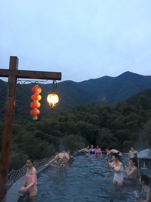 武汉哪泡温泉不错?房县温泉水温多少度-图3 武汉哪泡温泉不错?房县温泉水温多少度-图3