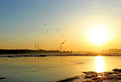 佳木斯夏天几点有日出?佳木斯夏季多少度-图1 佳木斯夏天几点有日出?佳木斯夏季多少度-图1