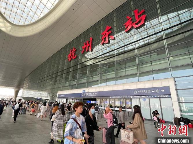 2021年12月份杭州火车站停运了吗？12月底杭州一般多少度-图1