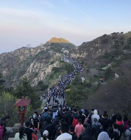 六月初泰山顶上冷不冷?泰安多少度-图1 六月初泰山顶上冷不冷?泰安多少度-图1