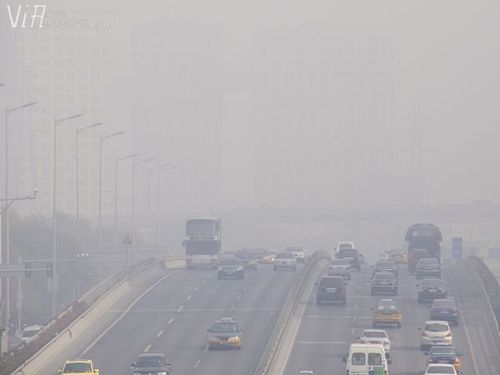 今天高速上雾霾严重吗?今天雾霾多少度-图2 今天高速上雾霾严重吗?今天雾霾多少度-图2
