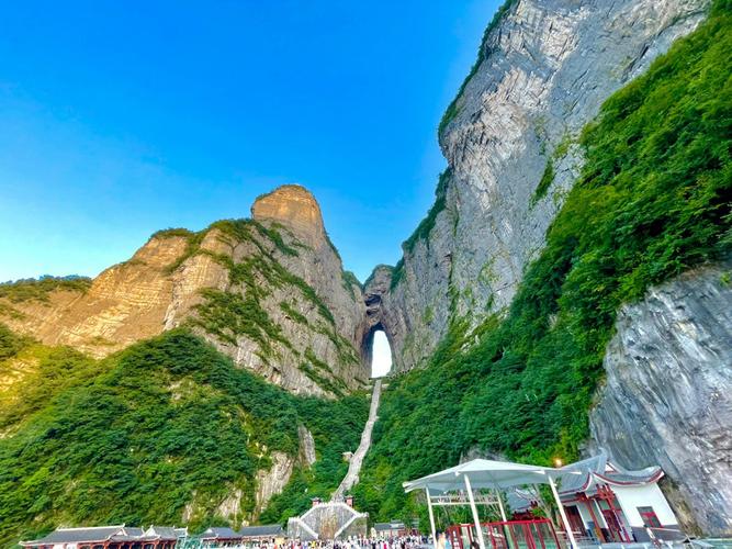 8月份天门山热吗?随州今天多少度-图1 8月份天门山热吗?随州今天多少度-图1