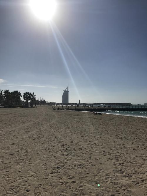 夏天去迪拜是不是太热?迪拜这个星期的气温多少度-图1 夏天去迪拜是不是太热?迪拜这个星期的气温多少度-图1
