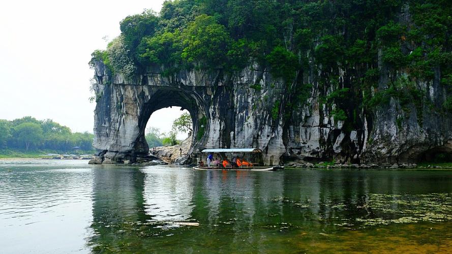 桂林六月份是雨季适合旅游吗?6月中旬去桂林多少度-图2 桂林六月份是雨季适合旅游吗?6月中旬去桂林多少度-图2