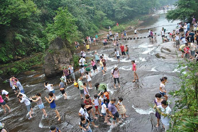 成都踩水人少环境好的地方?水街气温多少度-图1 成都踩水人少环境好的地方?水街气温多少度-图1