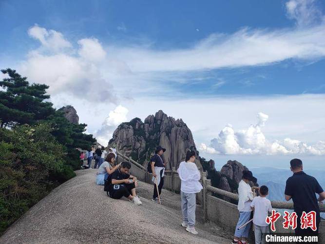 安徽黄山风景区温度?春节黄山的温度多少-图3 安徽黄山风景区温度?春节黄山的温度多少-图3