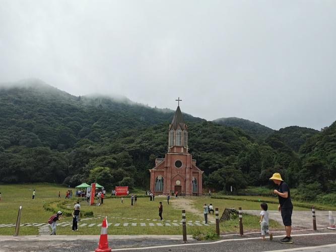大容山凌晨三点还能进去吗?大容山的天气多少度-图1 大容山凌晨三点还能进去吗?大容山的天气多少度-图1