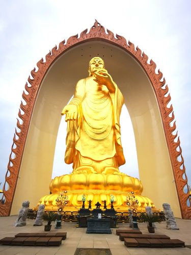 东林大佛2023五一开放吗?东林寺11月份气温多少度-图1 东林大佛2023五一开放吗?东林寺11月份气温多少度-图1