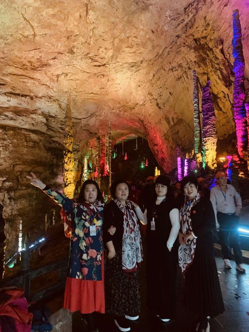 黄龙洞下雨了还能玩吗?6月张家界黄龙洞气温多少-图2 黄龙洞下雨了还能玩吗?6月张家界黄龙洞气温多少-图2