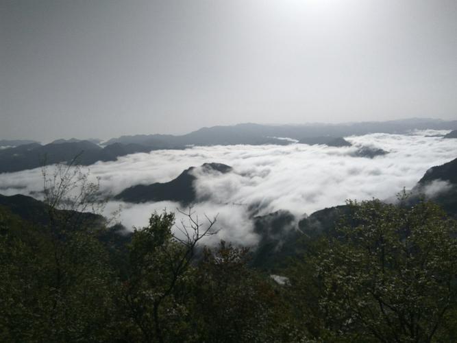 野三关夏天晚上气温平均多少度?野三关夏天气温在多少度-图1 野三关夏天晚上气温平均多少度?野三关夏天气温在多少度-图1