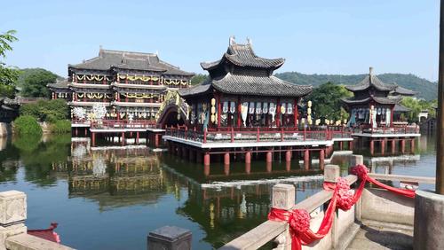 横店有没有特产?横店特产有哪些?浙江横店明天的温度是多少钱-图2 横店有没有特产?横店特产有哪些?浙江横店明天的温度是多少钱-图2