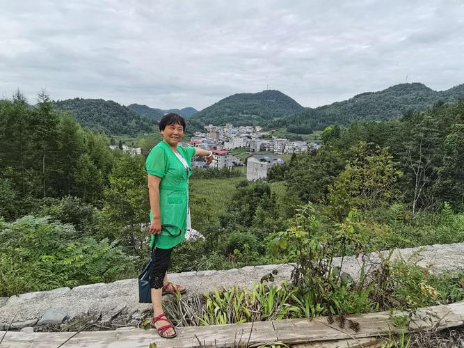 恩施建始花坪避暑一月要多少费用?建始住一个月多少钱-图1 恩施建始花坪避暑一月要多少费用?建始住一个月多少钱-图1