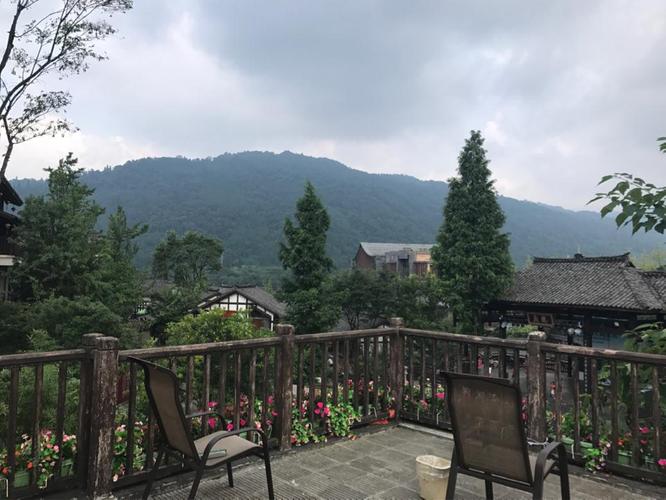 峨嵋山七里坪现在温度多少?成都峨眉山现在的温度是多少-图1 峨嵋山七里坪现在温度多少?成都峨眉山现在的温度是多少-图1