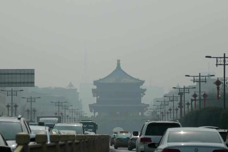 西安雾霾何时解除?2013年西安雾霾天气多少天-图1 西安雾霾何时解除?2013年西安雾霾天气多少天-图1