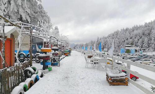 曾家山滑雪场2023年开放时间?广元曾家山最冷的时候多少度-图3 曾家山滑雪场2023年开放时间?广元曾家山最冷的时候多少度-图3
