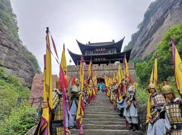 剑门关景区收门票吗?剑门关景区观光车多少钱-图1 剑门关景区收门票吗?剑门关景区观光车多少钱-图1