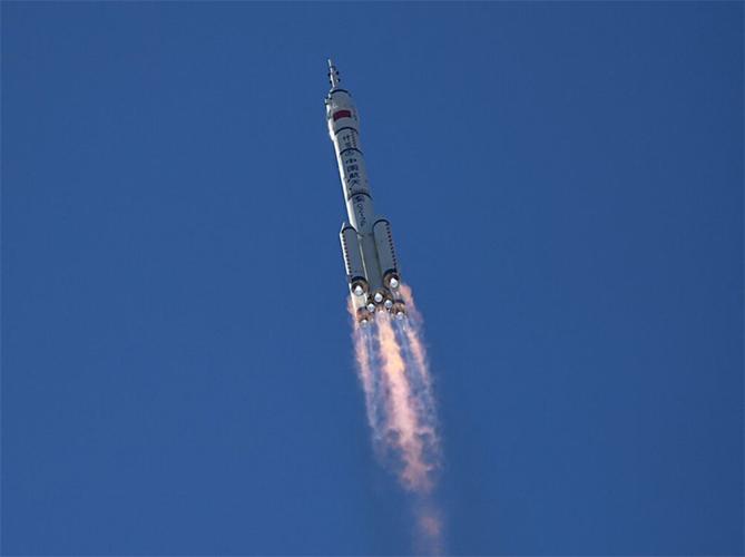 神舟13号在太空的温度是多少?太空中向阳面的温度会达到多少度以上-图1 神舟13号在太空的温度是多少?太空中向阳面的温度会达到多少度以上-图1