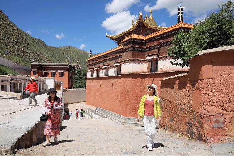拉卜楞寺海拔有多高?甘南拉卜楞寺的海拔高度是多少-图2 拉卜楞寺海拔有多高?甘南拉卜楞寺的海拔高度是多少-图2