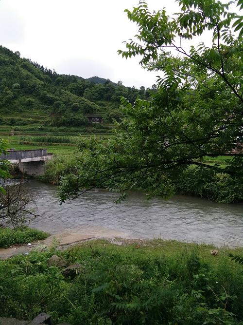 湖南省怀化市新晃侗族自治县方家屯乡上寨村邮编是什么?中寨到新晃有多少公里-图1 湖南省怀化市新晃侗族自治县方家屯乡上寨村邮编是什么?中寨到新晃有多少公里-图1