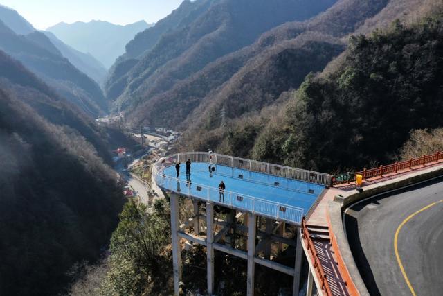 不要门票有山有水夏天去哪里玩?湖北保康店垭海拔最高多少米-图2 不要门票有山有水夏天去哪里玩?湖北保康店垭海拔最高多少米-图2