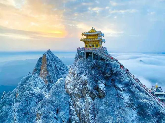 冬天老君山冷吗?一月老君山山顶温度有多少度-图2 冬天老君山冷吗?一月老君山山顶温度有多少度-图2