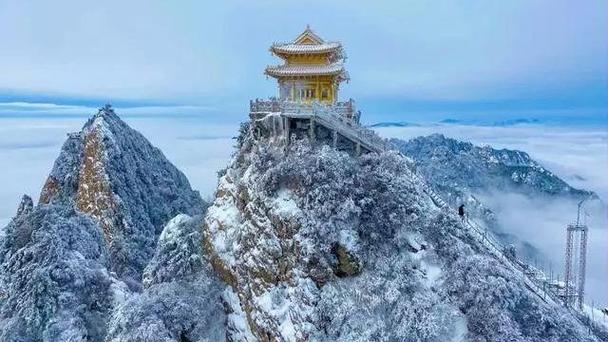 冬天老君山冷吗?一月老君山山顶温度有多少度-图1 冬天老君山冷吗?一月老君山山顶温度有多少度-图1