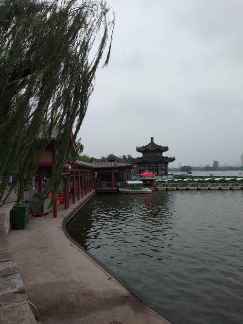 济南大明湖住宿攻略?大明湖从南到北步行多少时间-图3 济南大明湖住宿攻略?大明湖从南到北步行多少时间-图3