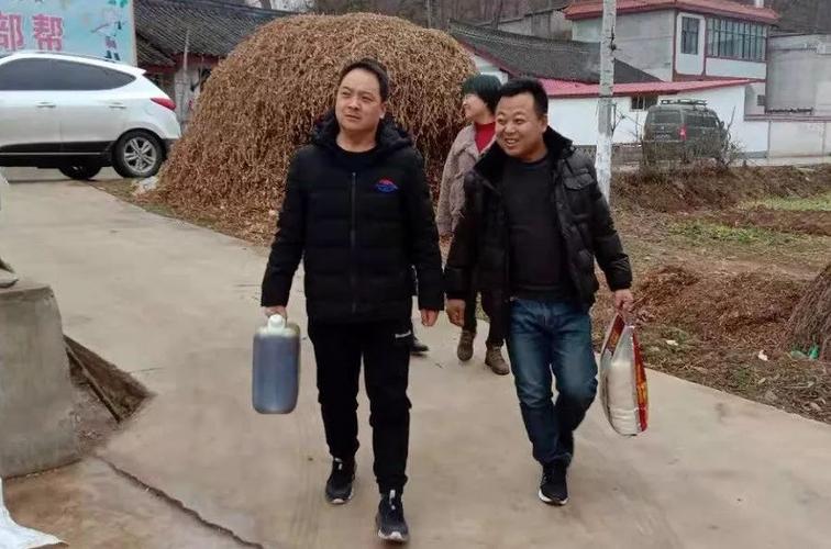 西北小强是成都人吗?徽县伏家镇海拔高度多少-图2 西北小强是成都人吗?徽县伏家镇海拔高度多少-图2