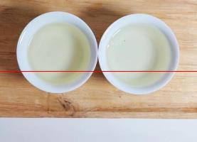 倒水的高度和速度,对冲泡茶叶有影响吗?倒水的瞬间温度能降多少-图1 倒水的高度和速度,对冲泡茶叶有影响吗?倒水的瞬间温度能降多少-图1