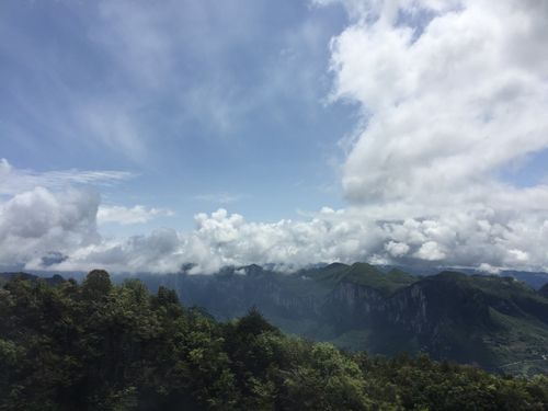 湖北恩施与利川哪里气候好?利川最高山海拔多少千米-图3 湖北恩施与利川哪里气候好?利川最高山海拔多少千米-图3