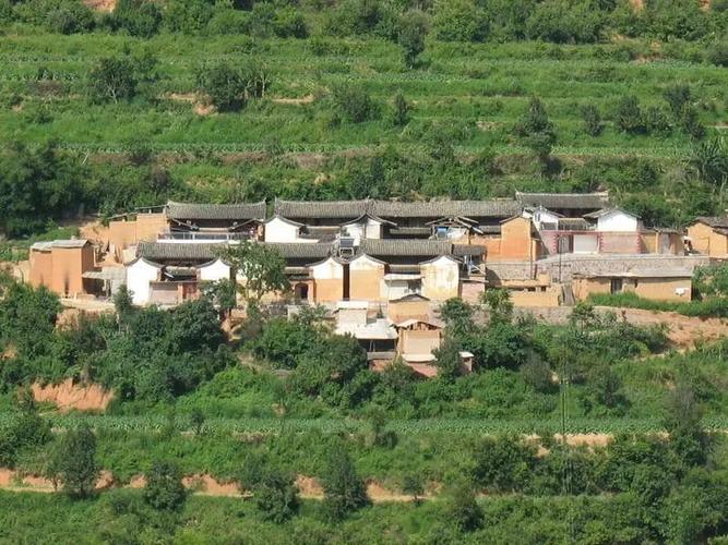 红河州响水洞是哪里?石屏异龙镇海拔多少米-图3 红河州响水洞是哪里?石屏异龙镇海拔多少米-图3