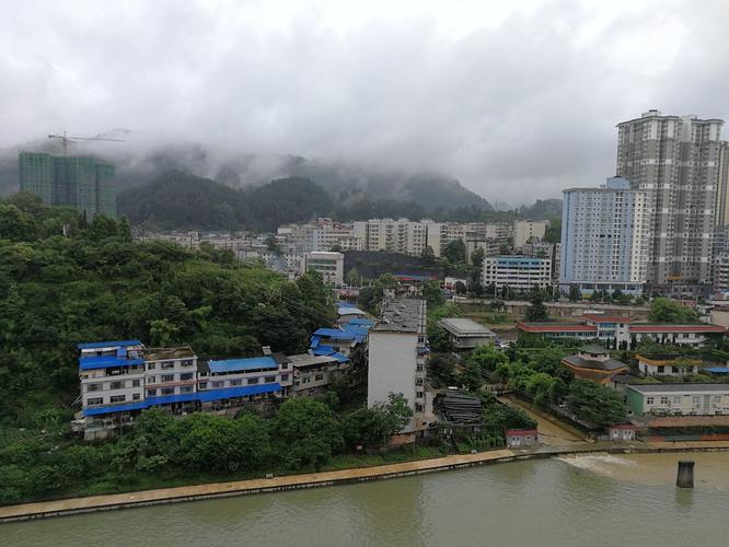 都匀沙坝迎恩村是龙昌社区吗?都匀市沙包堡人口多少-图3 都匀沙坝迎恩村是龙昌社区吗?都匀市沙包堡人口多少-图3