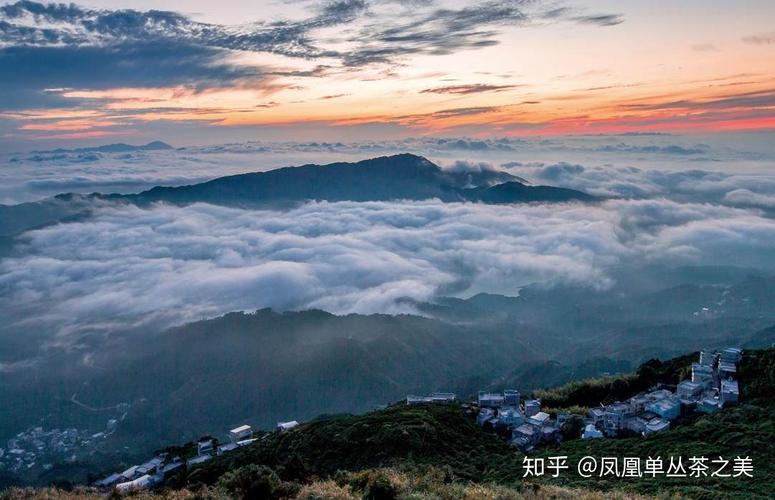 凤凰天池云海季节?凤凰天池晚上多少度电-图2 凤凰天池云海季节?凤凰天池晚上多少度电-图2