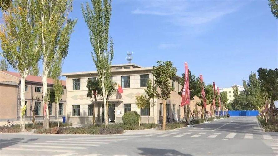 酒泉当地的街道名称?酒泉至鼎新镇多少公里-图1 酒泉当地的街道名称?酒泉至鼎新镇多少公里-图1